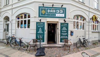 Bar 33